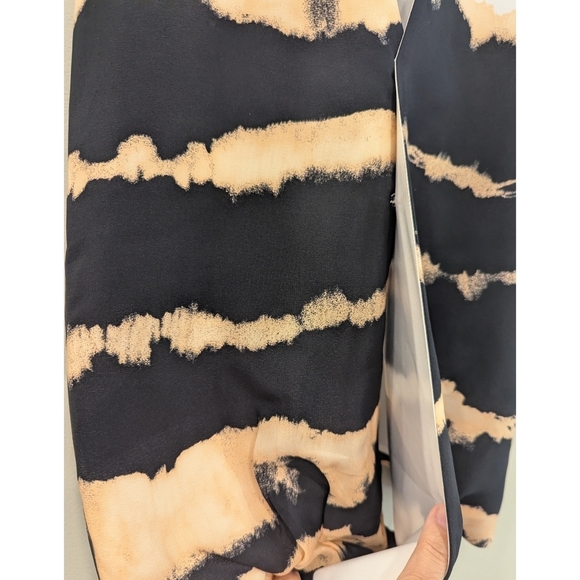 Mary Oliver 100% Silk Sleeveless Surplice Top Size XXS - Picture 6 of 7